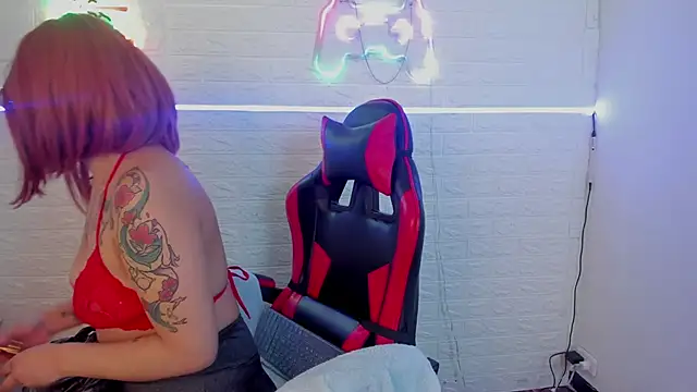 Juliexxxtasy online show from 18, 11, 2025