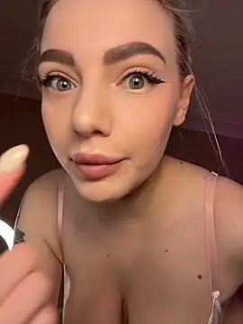 HugeBoobsAlice online show from 26, 3, 2026