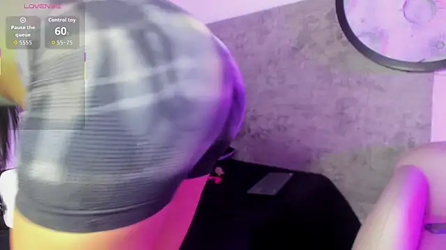 Nicole2507 online show from 26, 11, 2025