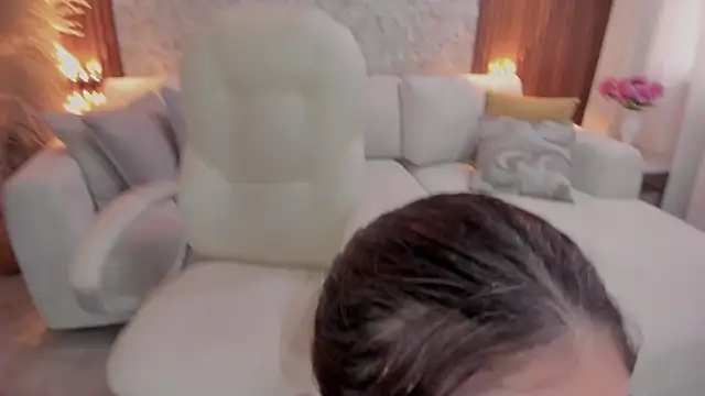 Snapshot of Miaa_lane chatting on 17, 12, 2025 Miaa lane online show from 17, 12, 2025