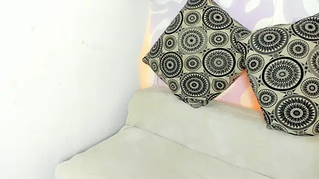 mia scarlett7 online show from 15, 11, 2025