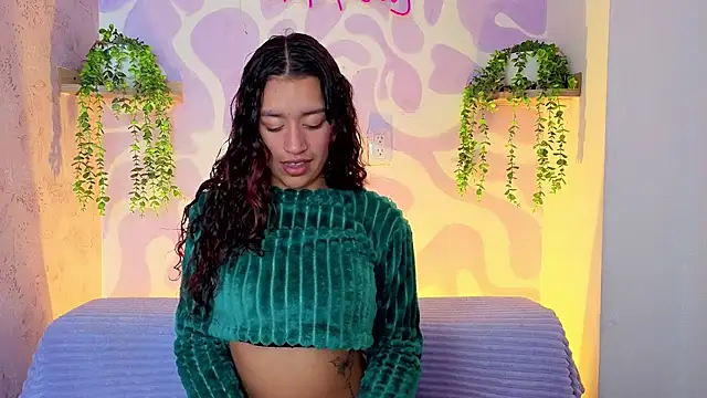 Snapshot of mia_scarlett7 chatting on 13, 7, 2026 mia scarlett7 online show from 13, 7, 2026