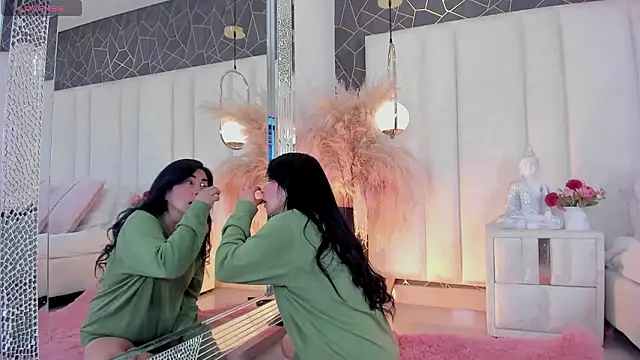 AnnieLove  online show from 12, 2, 2026