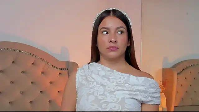 Talia Bonet online show from 11, 5, 2026