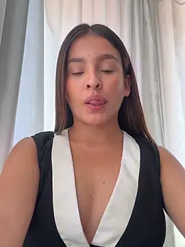 Talia Bonet online show from 6, 3, 2026