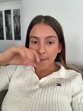 Talia Bonet online show from 13, 4, 2026