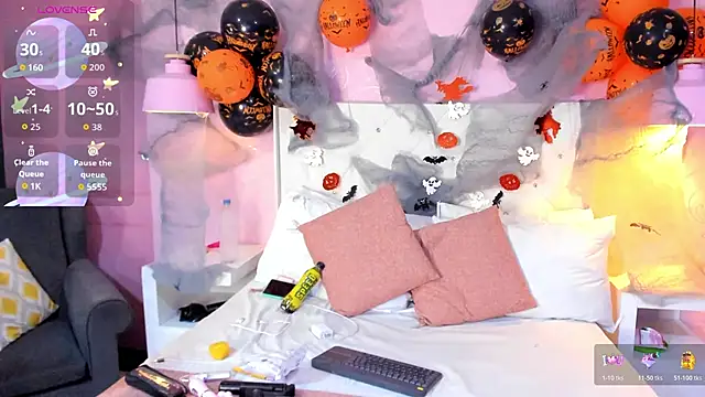 Snapshot of EvaTyson chatting on 28, 10, 2025 EvaTyson online show from 28, 10, 2025