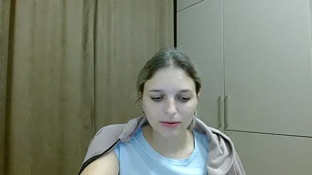 ElisSky301 online show from 25, 10, 2025