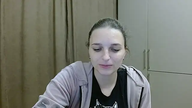 ElisSky301 online show from 22, 10, 2025