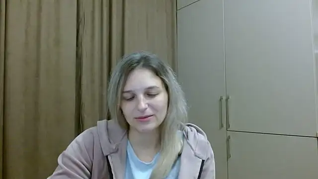 ElisSky301 online show from 5, 11, 2025