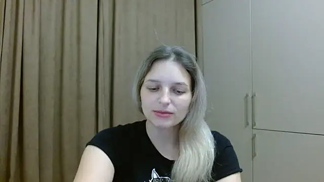 ElisSky301 online show from 27, 11, 2025