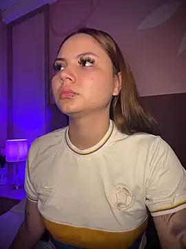 Beella1  online show from 19, 12, 2025