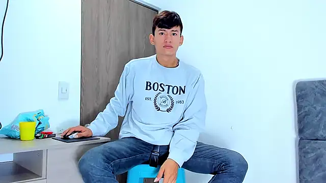 Nicolas Torres  online show from 2, 11, 2025