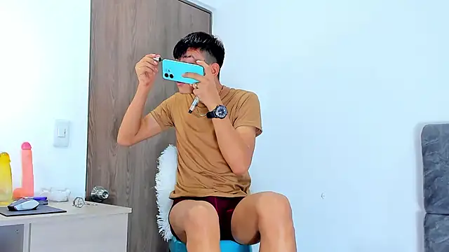 Nicolas Torres  online show from 12, 11, 2025