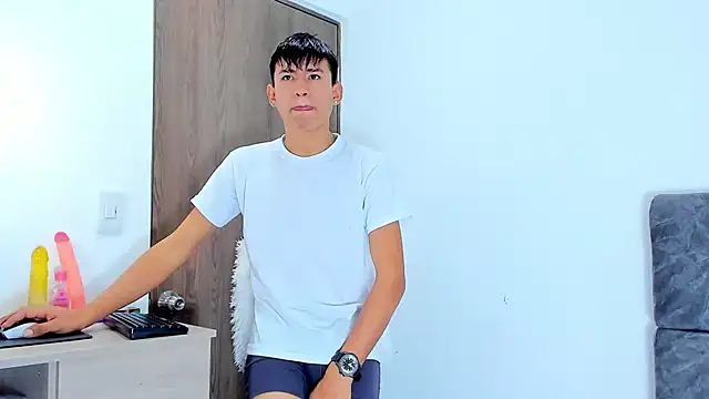 Nicolas Torres  online show from 18, 11, 2025