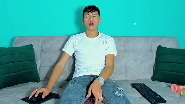 Nicolas Torres  online show from 22, 11, 2025