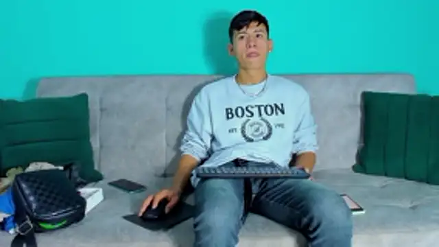 Nicolas Torres  online show from 23, 10, 2025