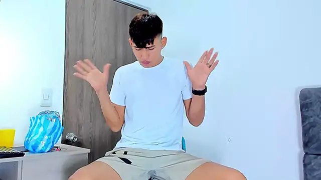 Nicolas Torres  online show from 5, 11, 2025