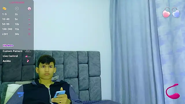 Nicolas Torres  online show from 30, 10, 2025