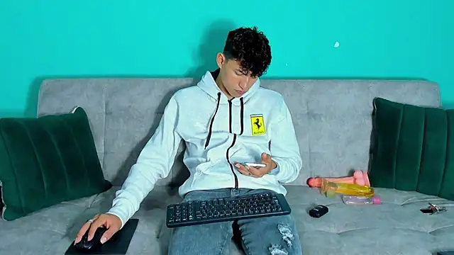 Nicolas Torres  online show from 24, 11, 2025