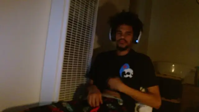 Mrmakeherwet Tez online show from 25, 11, 2025