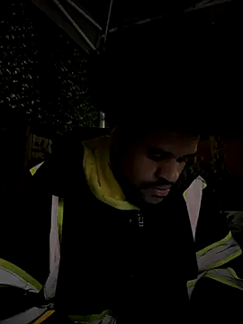 Mrmakeherwet Tez online show from 3, 12, 2025