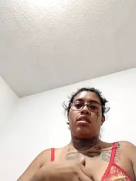 Chicattoo69 online show from 21, 10, 2025