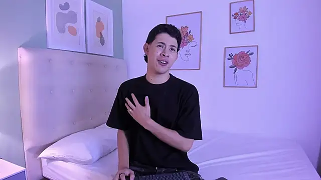 ApoloRicci online show from 14, 12, 2025