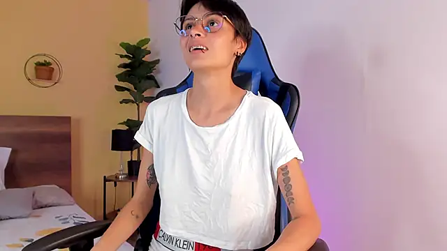 MartinnaGrecco online show from 15, 11, 2025