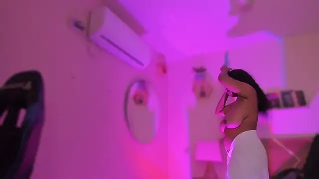 YariRose online show from 22, 2, 2026