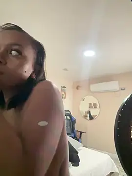 YariRose online show from 15, 4, 2026