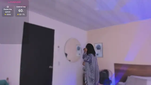 YariRose online show from 28, 11, 2025