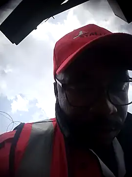 Pussylover911o online show from 10, 11, 2025