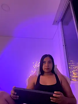 aly nicols online show from 19, 11, 2025