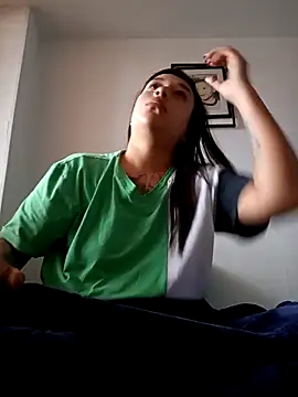 Isis Bathory online show from 26, 10, 2025