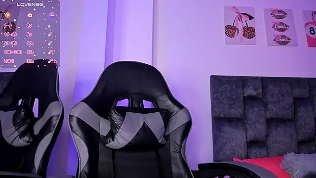 kittymonroe1 online show from 11, 4, 2026