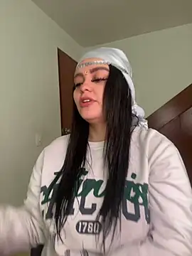 Selena Roa online show from 2, 12, 2025