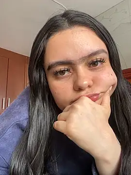Selena Roa online show from 29, 4, 2026