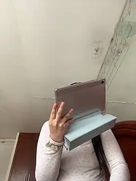 Selena Roa online show from 27, 4, 2026