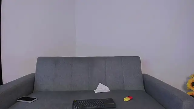 miah storm online show from 28, 2, 2026