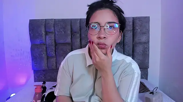 miah storm online show from 14, 11, 2025