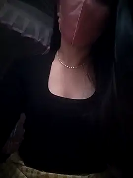 Emili68 online show from 28, 10, 2025