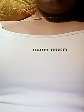 Emili68 online show from 21, 10, 2025