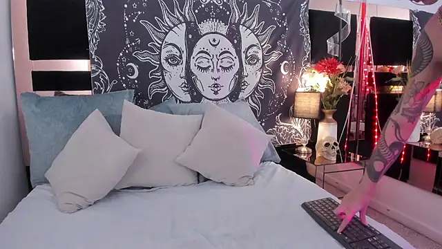 mirandaduboiss online show from 4, 3, 2026