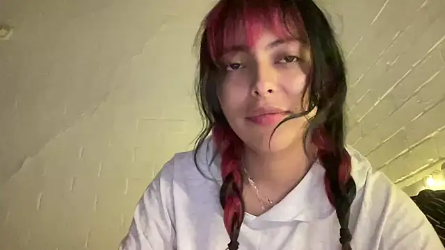 Snapshot of kaithra chatting on 7, 6, 2026 kaithra online show from 7, 6, 2026