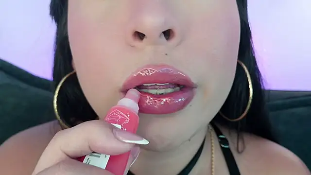 mia roux1 online show from 17, 5, 2026