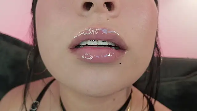 mia roux1 online show from 28, 5, 2026