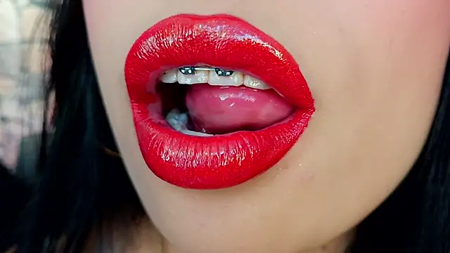 mia roux1 online show from 7, 11, 2025