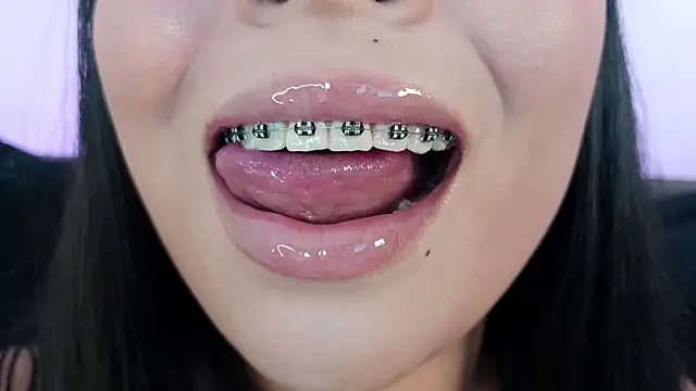 mia roux1 online show from 24, 5, 2026