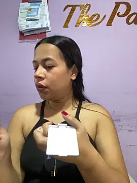 PaulaCruz01 online show from 9, 11, 2025